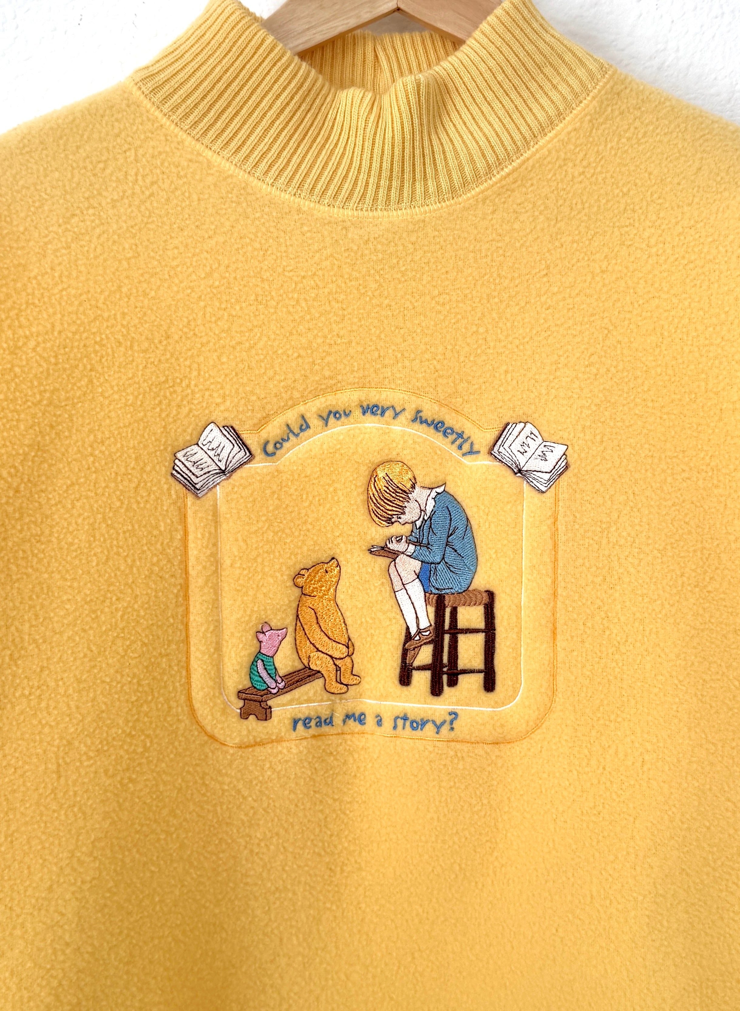 Classic pooh turtleneck