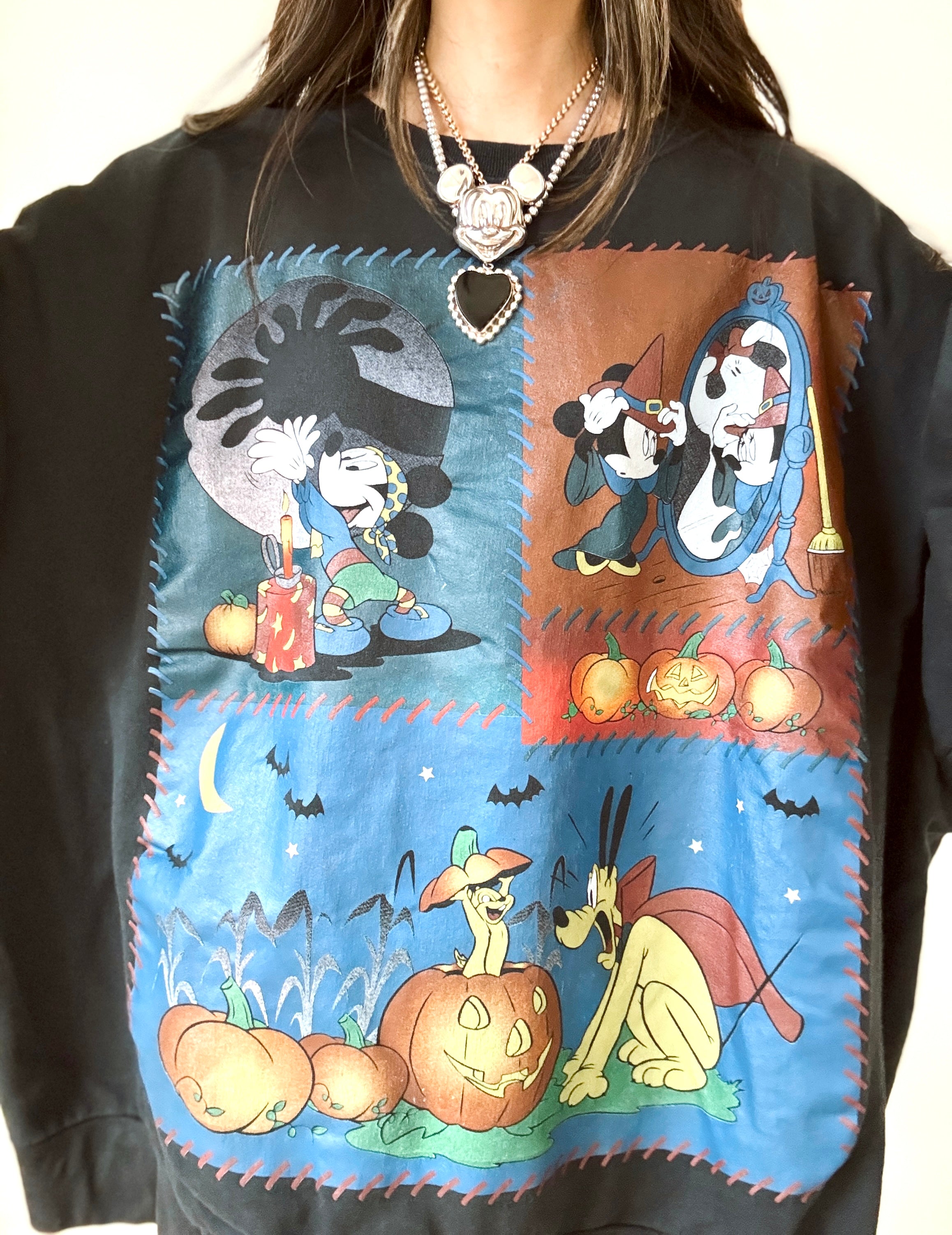Mickey & Friends Halloween crewneck