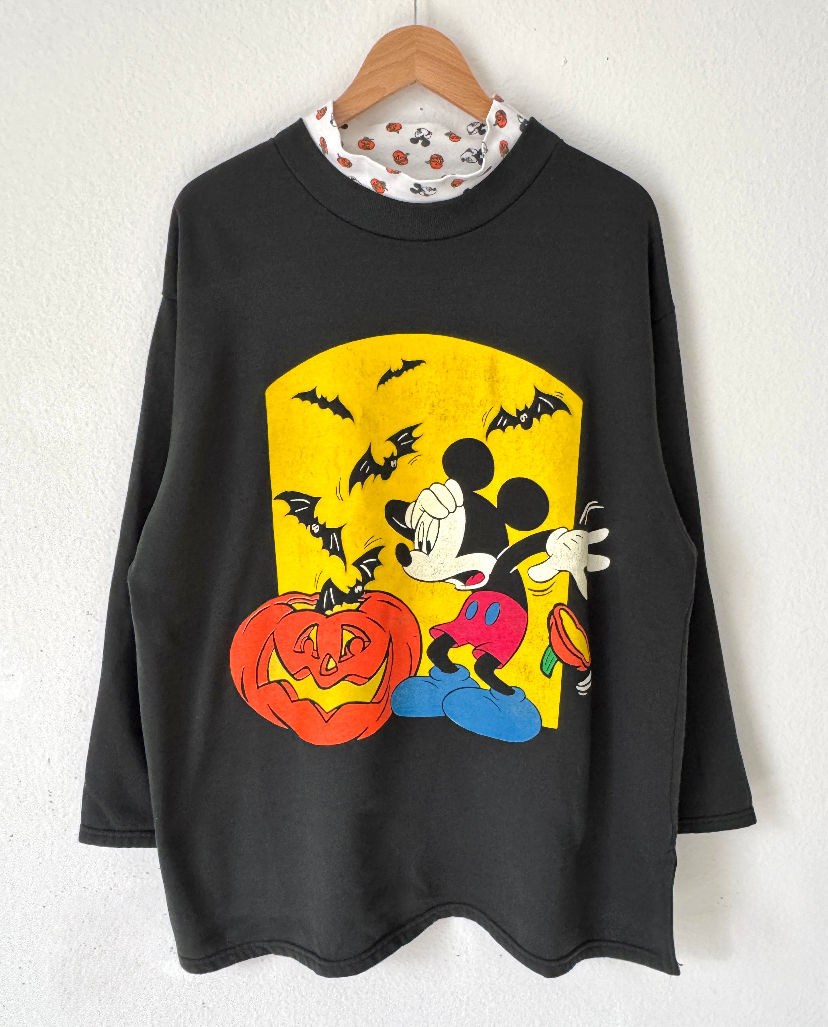 Mickey & Bats crewneck