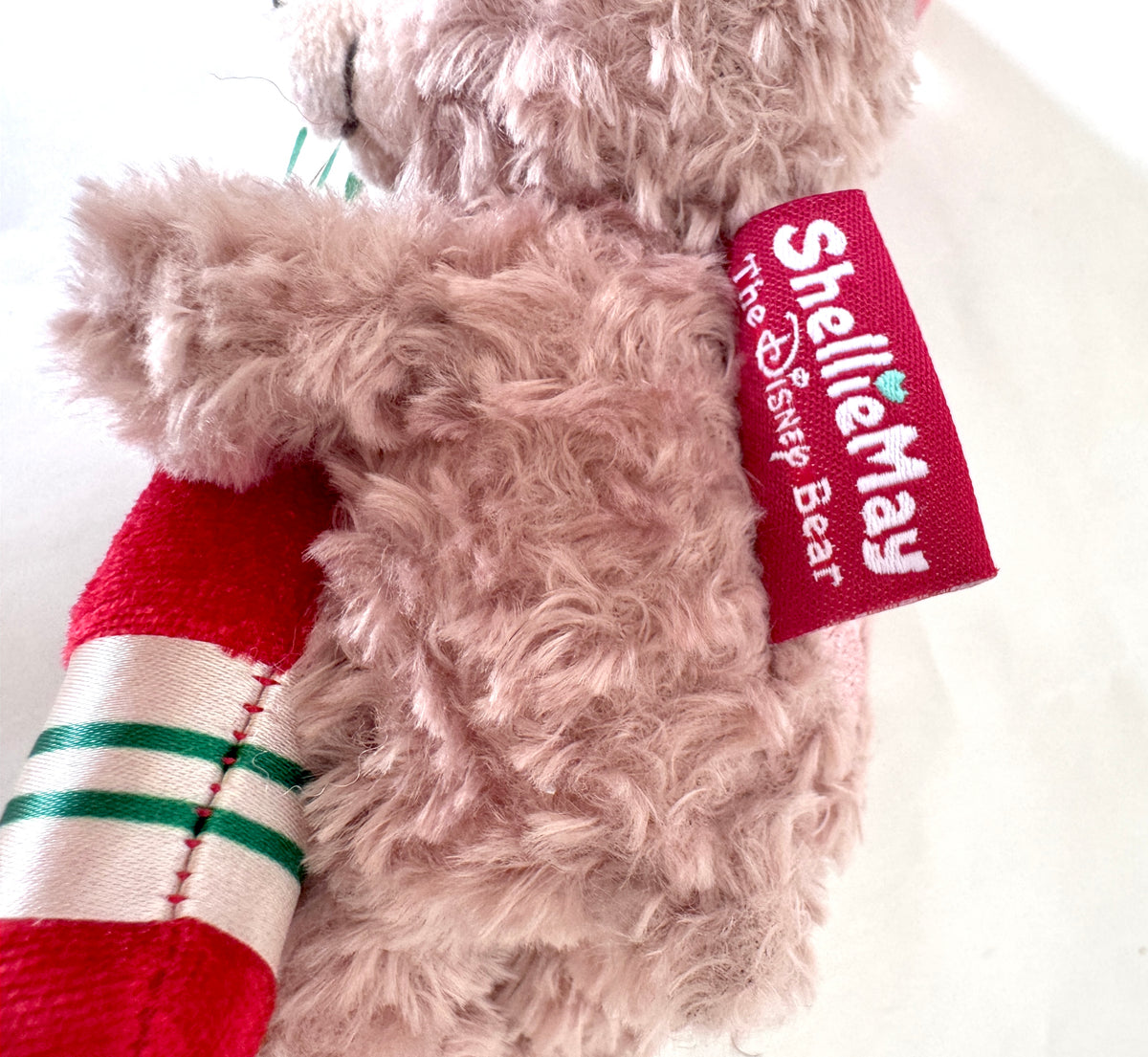 Shellie May holiday charm