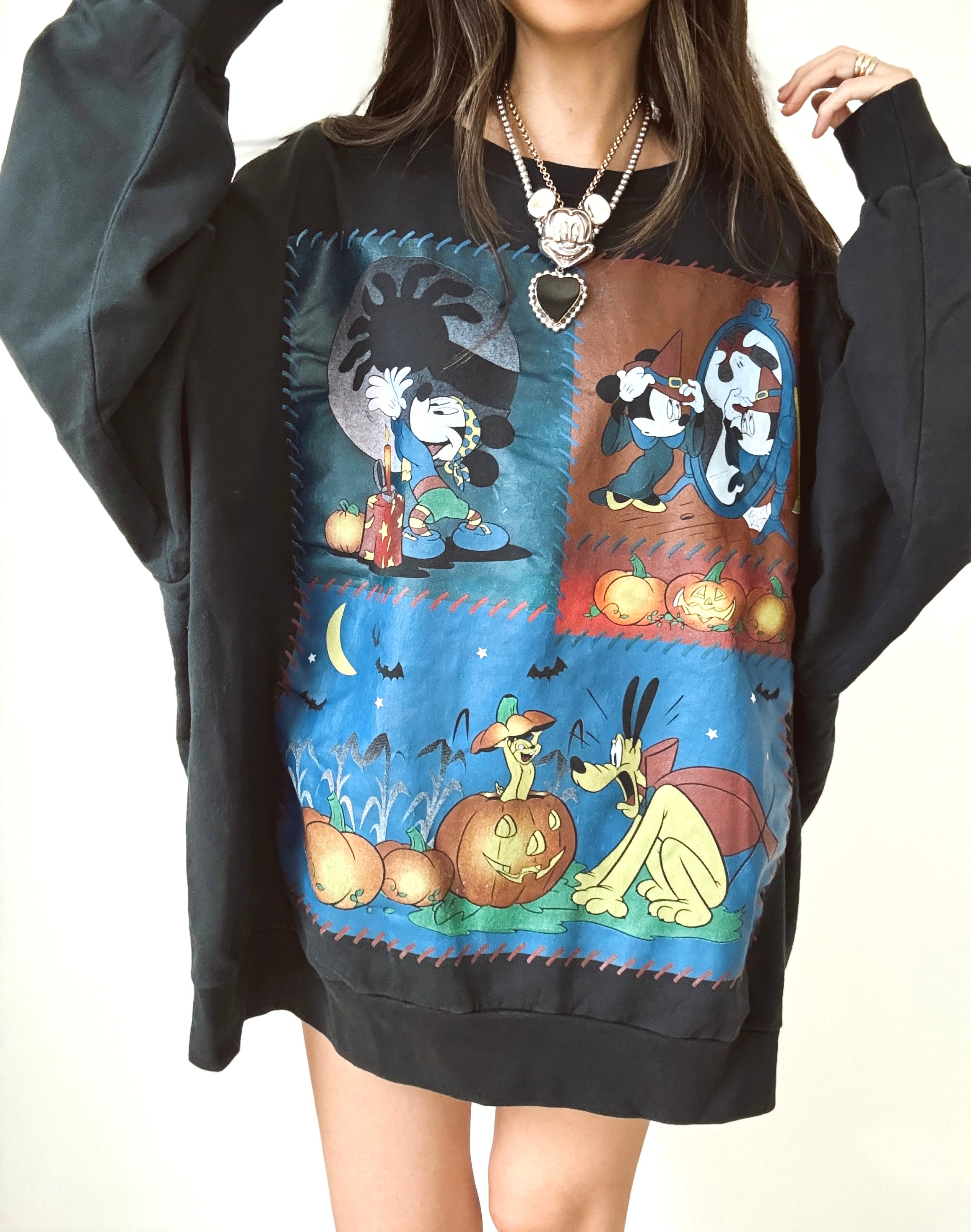 Mickey & Friends Halloween crewneck