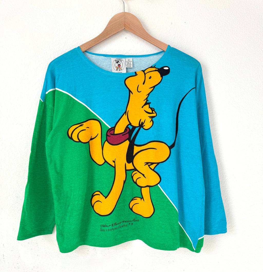 Pluto tee