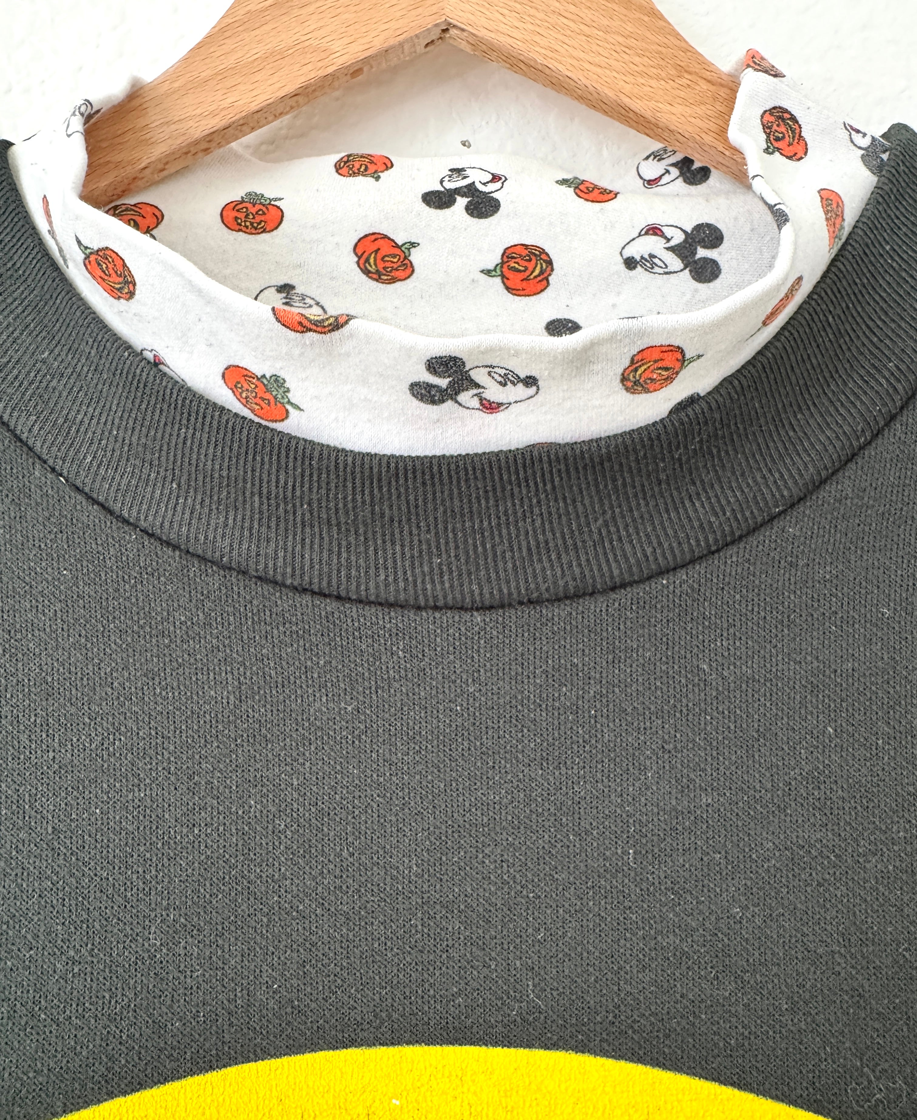 Mickey & Bats crewneck