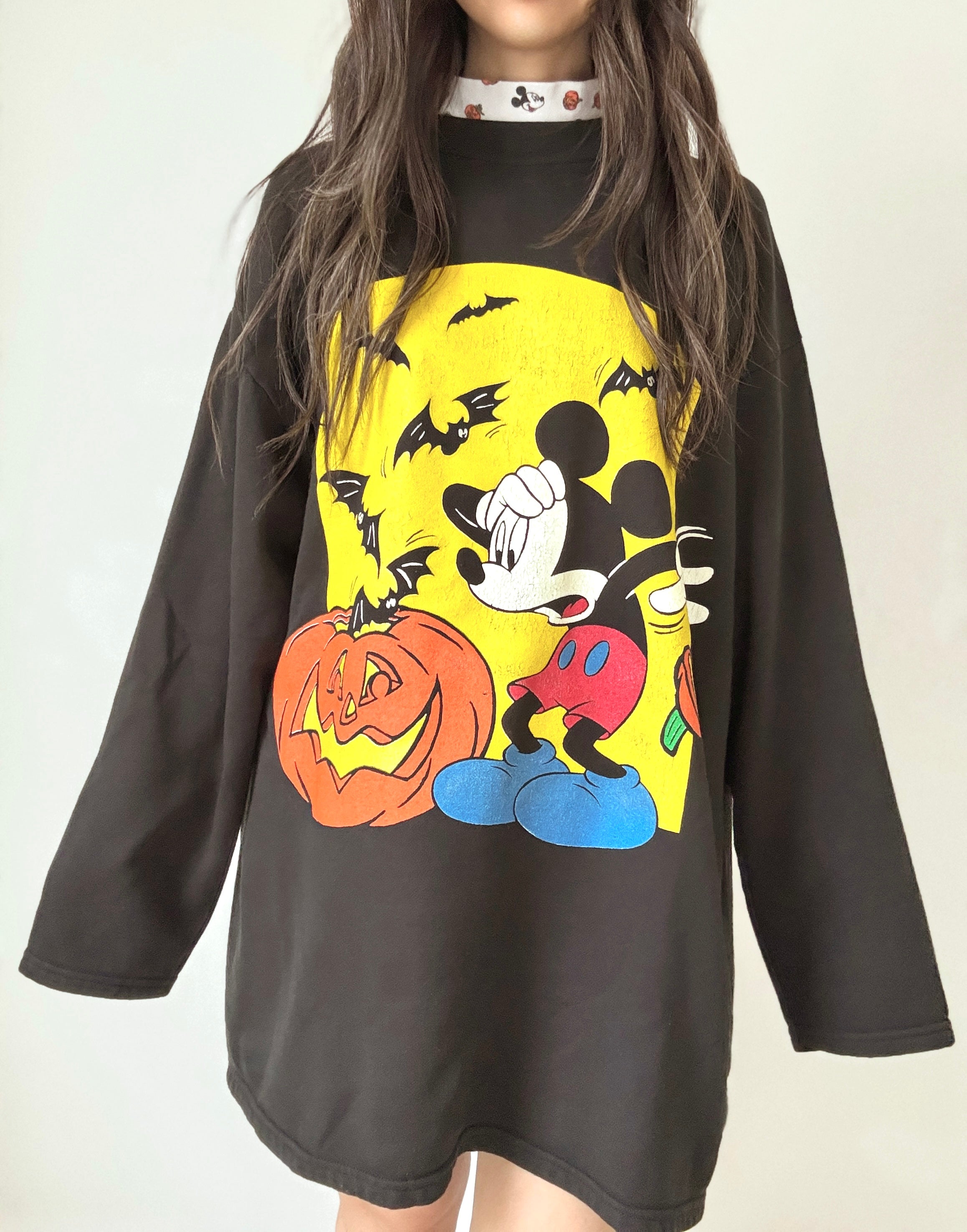 Mickey & Bats crewneck