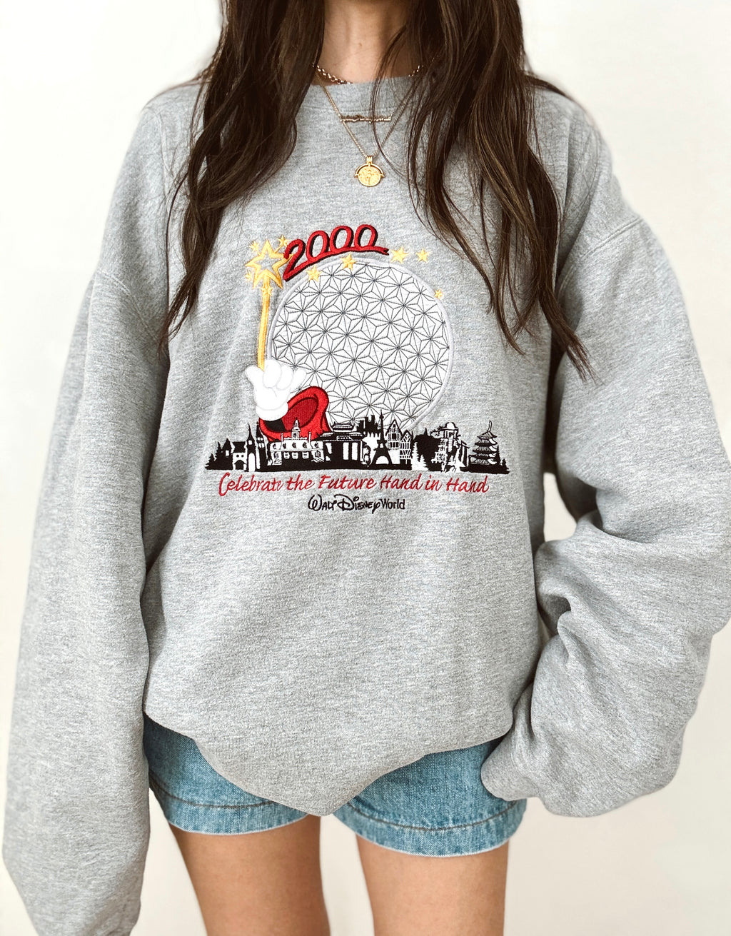 Epcot 2000 crewneck