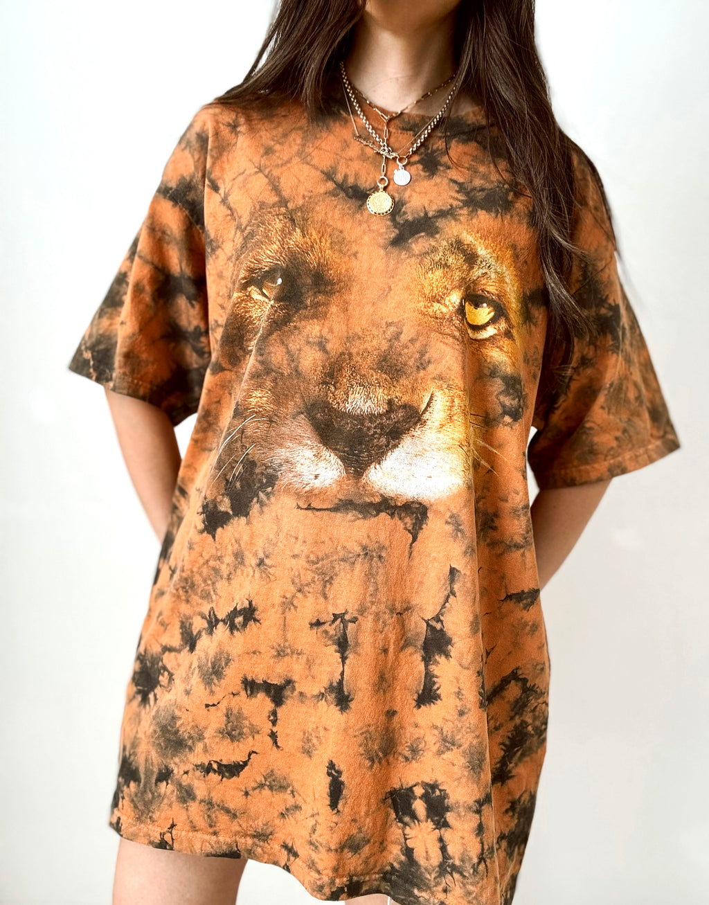 AK Lion tee